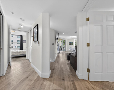 520 Se 5th Avenue - Photo Thumbnail 11