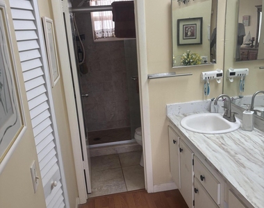 6670 Royal Palm Boulevard - Photo Thumbnail 5