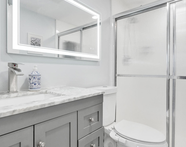 1008 Green Pine Boulevard - Photo Thumbnail 12