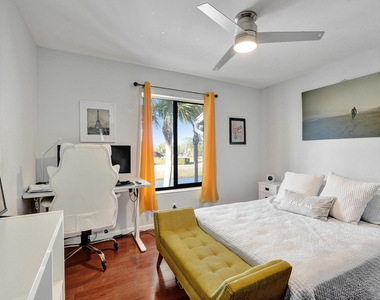 1008 Green Pine Boulevard - Photo Thumbnail 15