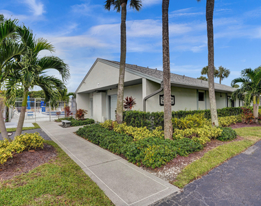 1008 Green Pine Boulevard - Photo Thumbnail 20