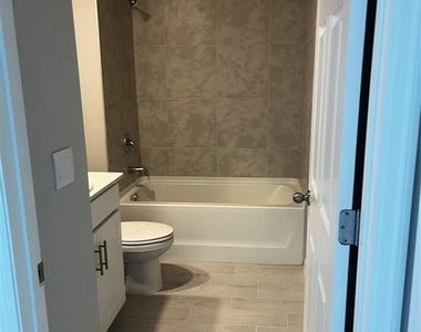 4021 35th Street Sw - Photo Thumbnail 10