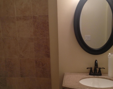 817 S B Street - Photo Thumbnail 7