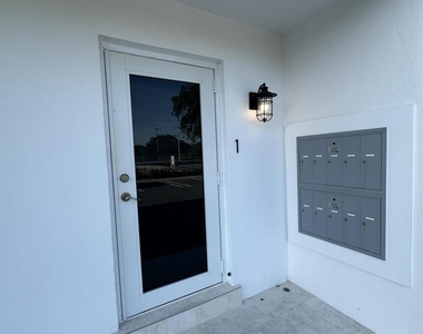 238 Se 1st Avenue - Photo Thumbnail 8