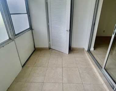 2521 Emory Drive W - Photo Thumbnail 10