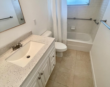 2521 Emory Drive W - Photo Thumbnail 4