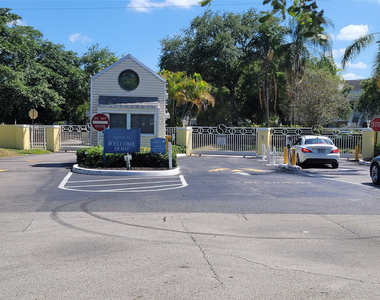 3465 Nw 44th Street - Photo Thumbnail 15