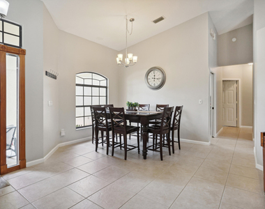 13823 Callington Drive - Photo Thumbnail 5