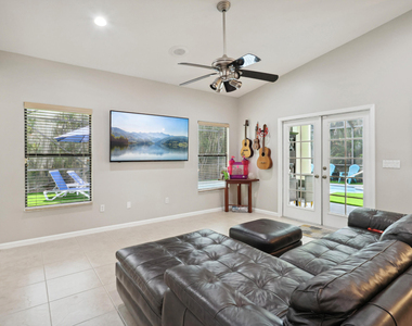 13823 Callington Drive - Photo Thumbnail 7