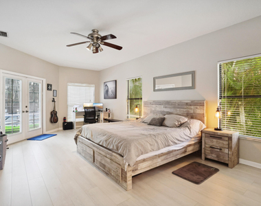 13823 Callington Drive - Photo Thumbnail 12