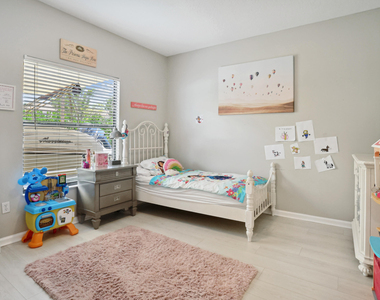 13823 Callington Drive - Photo Thumbnail 19