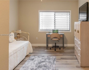 2916 Tuscany Court - Photo Thumbnail 27