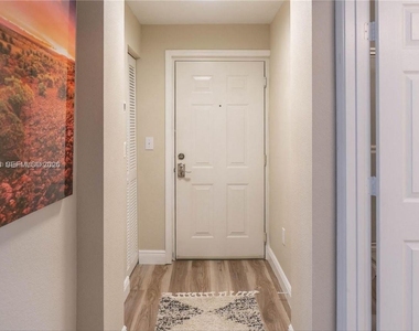 2916 Tuscany Court - Photo Thumbnail 2