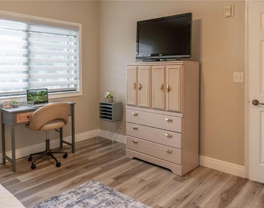 2916 Tuscany Court - Photo Thumbnail 28