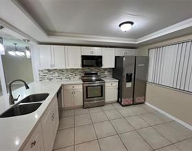 8040 Hampton Boulevard - Photo Thumbnail 27