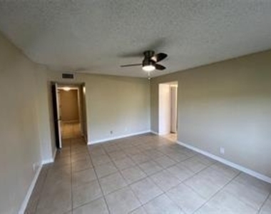 8040 Hampton Boulevard - Photo Thumbnail 15