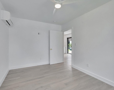 1361 Se 4th Street - Photo Thumbnail 18