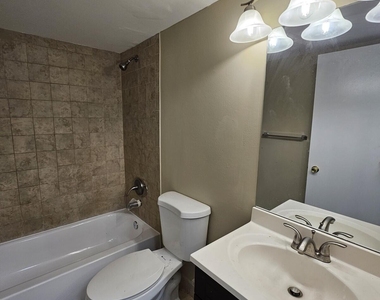 1720 N Congress Avenue - Photo Thumbnail 7
