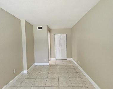 1700 N Congress Avenue - Photo Thumbnail 12