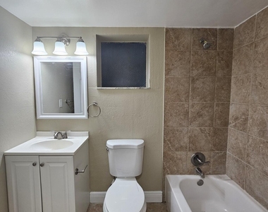 1700 N Congress Avenue - Photo Thumbnail 7