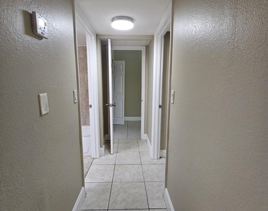 1700 N Congress Avenue - Photo Thumbnail 6