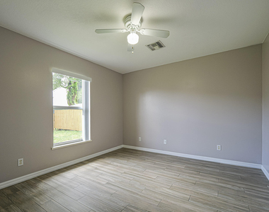 1456 25th Court Sw - Photo Thumbnail 14