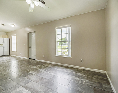 1456 25th Court Sw - Photo Thumbnail 7