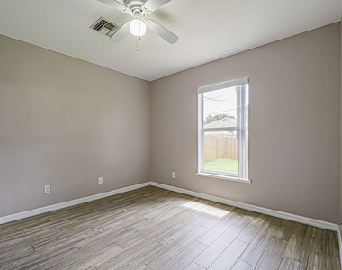 1456 25th Court Sw - Photo Thumbnail 10