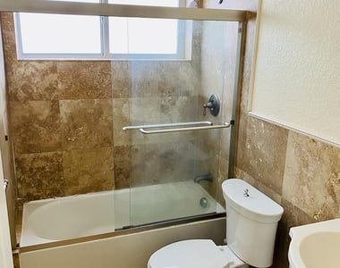 4559 Nw 16th Way - Photo Thumbnail 2