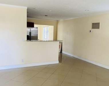 4559 Nw 16th Way - Photo Thumbnail 5
