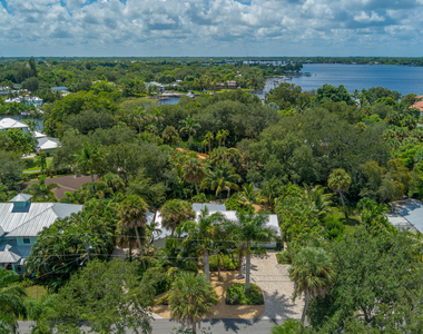 547 Sw Riverview Street - Photo Thumbnail 14