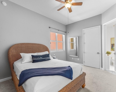 2640 Lake Shore Drive - Photo Thumbnail 20