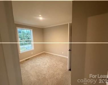 87 Gravel Hill Court - Photo Thumbnail 9