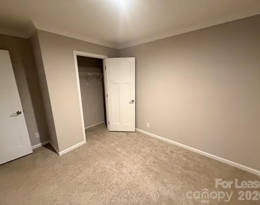 87 Gravel Hill Court - Photo Thumbnail 10