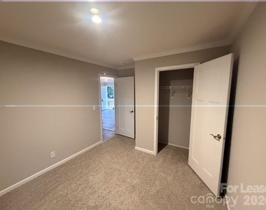 87 Gravel Hill Court - Photo Thumbnail 11