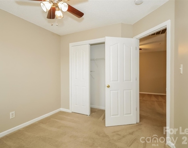 12850 Slade Castle Court - Photo Thumbnail 11