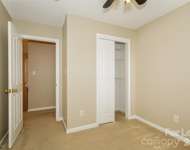 12850 Slade Castle Court - Photo Thumbnail 10