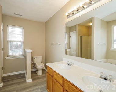 12850 Slade Castle Court - Photo Thumbnail 8