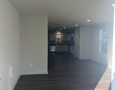 119 Villa Lane - Photo Thumbnail 2