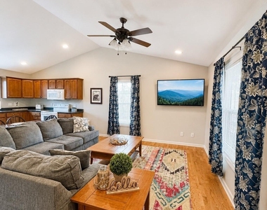 120 Barefoot Ridge Drive - Photo Thumbnail 2
