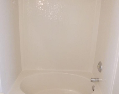 8488 Chaceview Court - Photo Thumbnail 12
