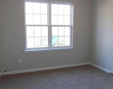 8488 Chaceview Court - Photo Thumbnail 14