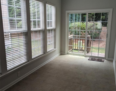 9015 Smokey Hill Lane - Photo Thumbnail 8