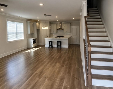 4638 Dogwood Place - Photo Thumbnail 3