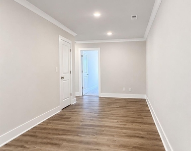 4634 Dogwood Place - Photo Thumbnail 4