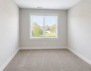 4634 Dogwood Place - Photo Thumbnail 5