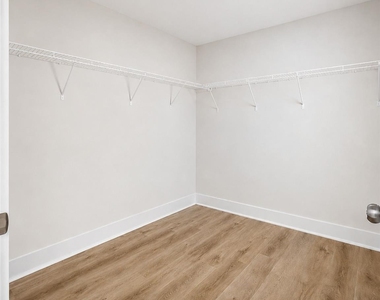4634 Dogwood Place - Photo Thumbnail 11