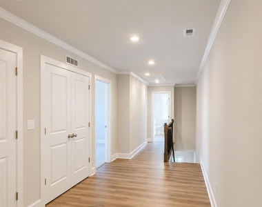 4630 Dogwood Place - Photo Thumbnail 11