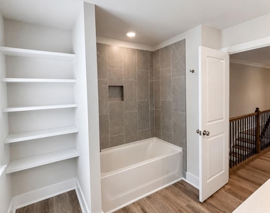 4630 Dogwood Place - Photo Thumbnail 13