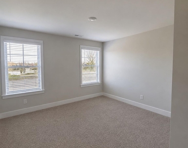 4630 Dogwood Place - Photo Thumbnail 15